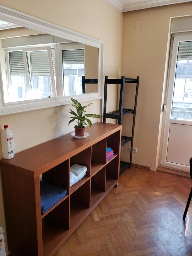 Private Cozy Room 2 With Shared Kitchen In Appartment Belgrade Exterior photo